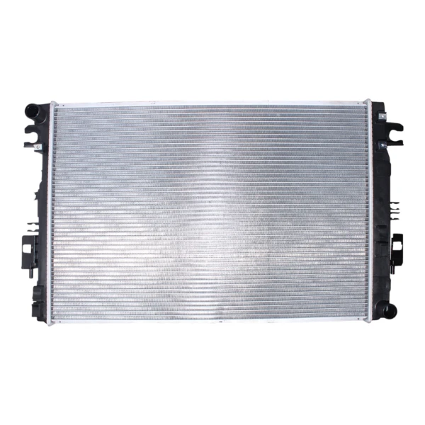Radiador De Agua Para Nissan Np300 2015 2021 2.3  Ys23